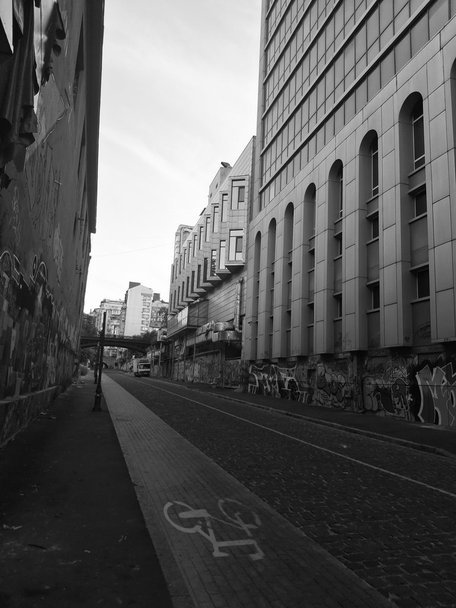 Rue vide par Marishka Oliva